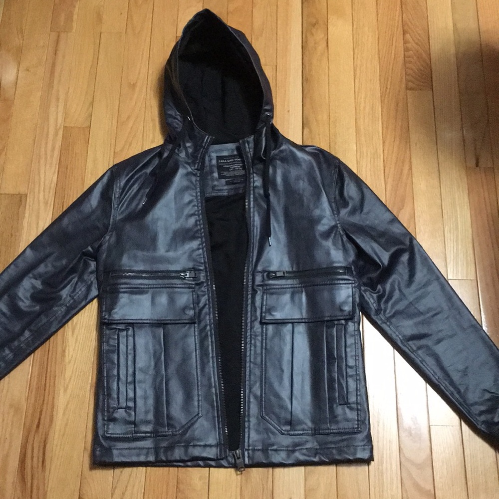 MENS ZARA Sleek leather jacket